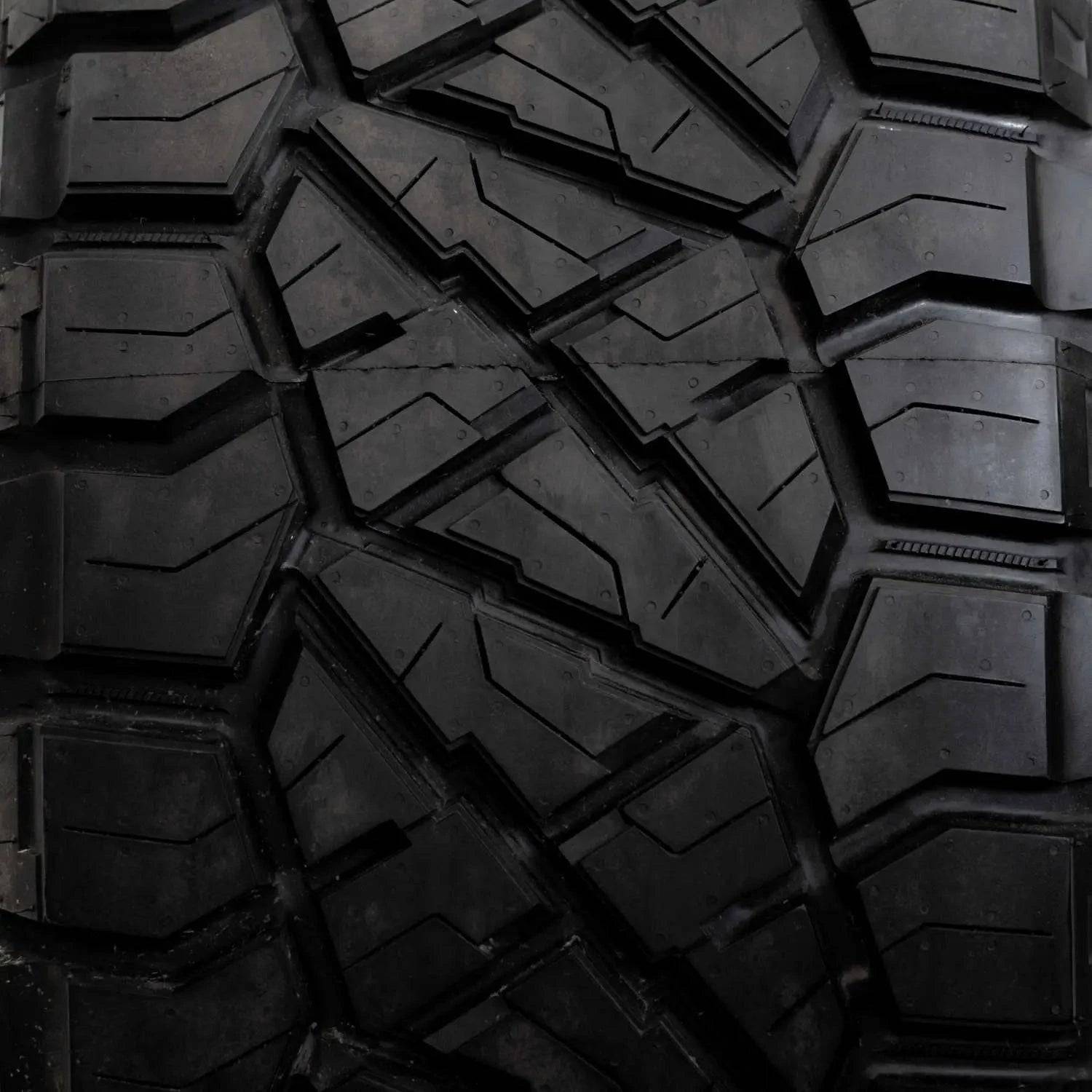 Nitto Ridge Grappler 37x13.50R24LT