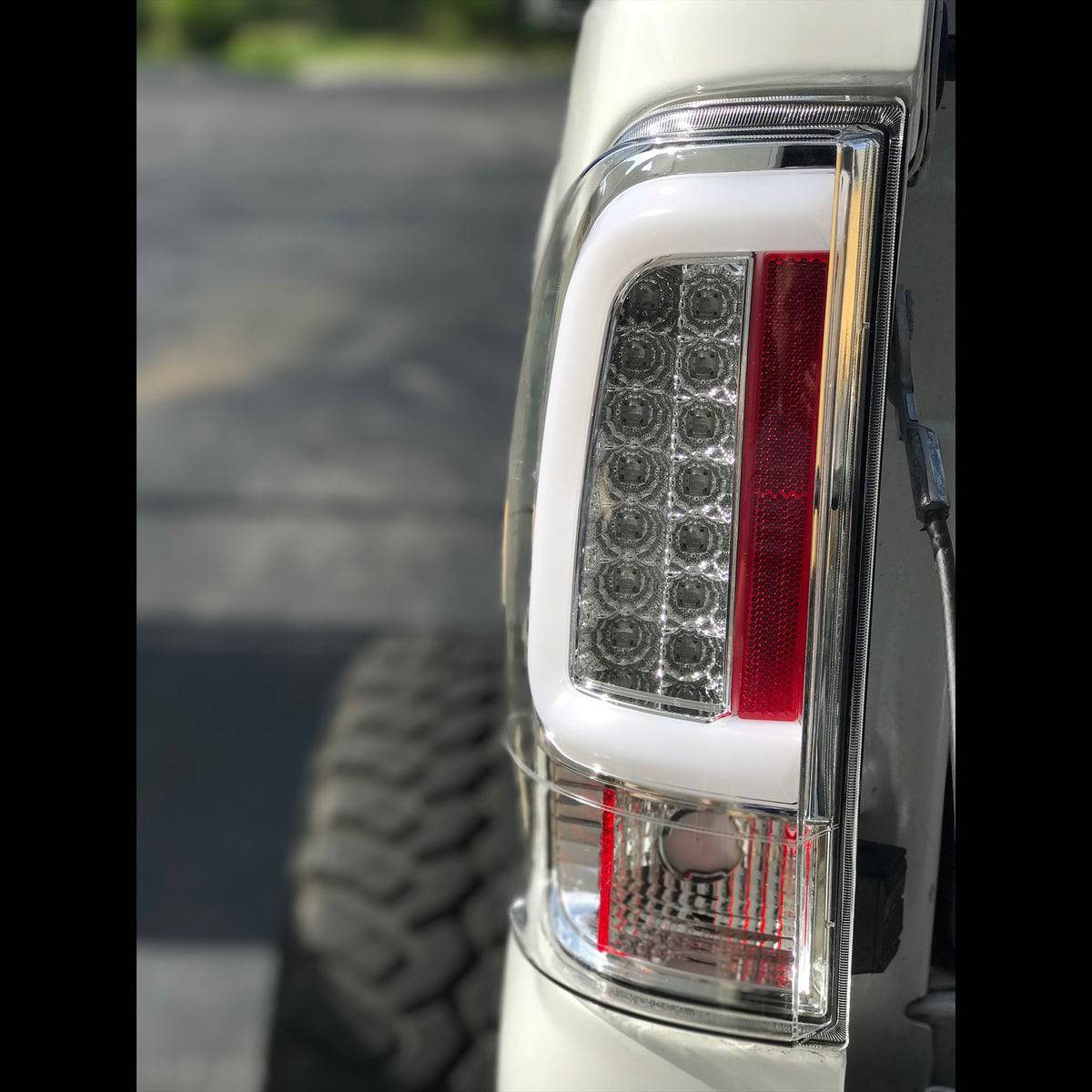 2008-2016 Ford SuperDuty RECON Clear Lens (Paintable) OLED Tail Lights OLED