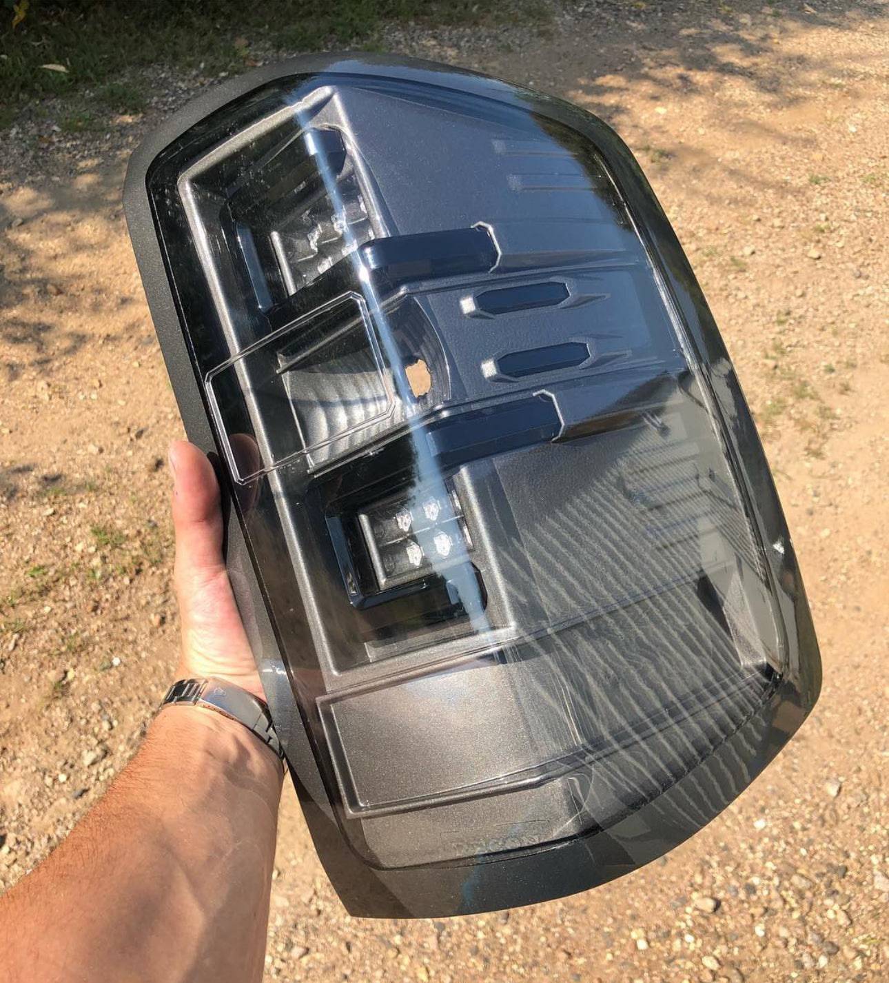 2014-2018 Chevrolet Silverado RECON Clear Lens (Paintable) OLED Tail Lights (Replaces OEM Halogen ONLY)