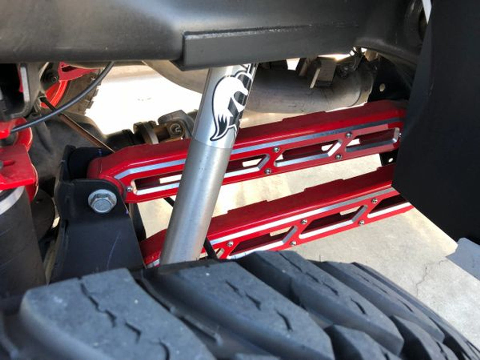 Switch Suspension - Dodge Ram 2500 4wd 2014-2024 Rear Boxed 4-link Upgrade w/ Billet Face Plates fits 8